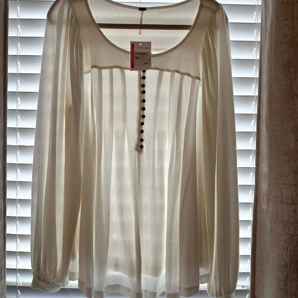 Free People Devin Textured White
Long Sleeve Top Large - Picture 6 of 7